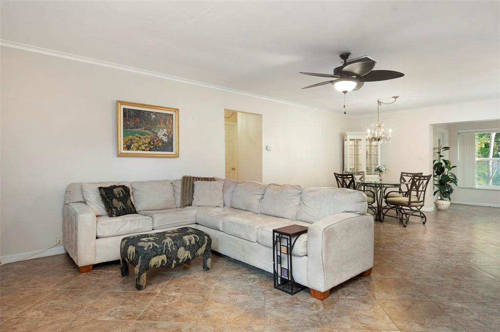 8303 Annwood Road Seminole, FL 33777 - Photo 2 of 30