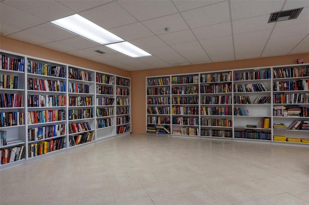 8303 Annwood Road Seminole, FL 33777 - Photo 28 of 30