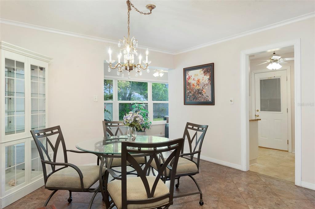 8303 Annwood Road Seminole, FL 33777 - Photo 5 of 30