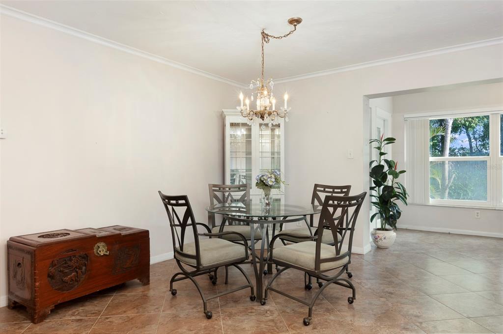 8303 Annwood Road Seminole, FL 33777 - Photo 6 of 30