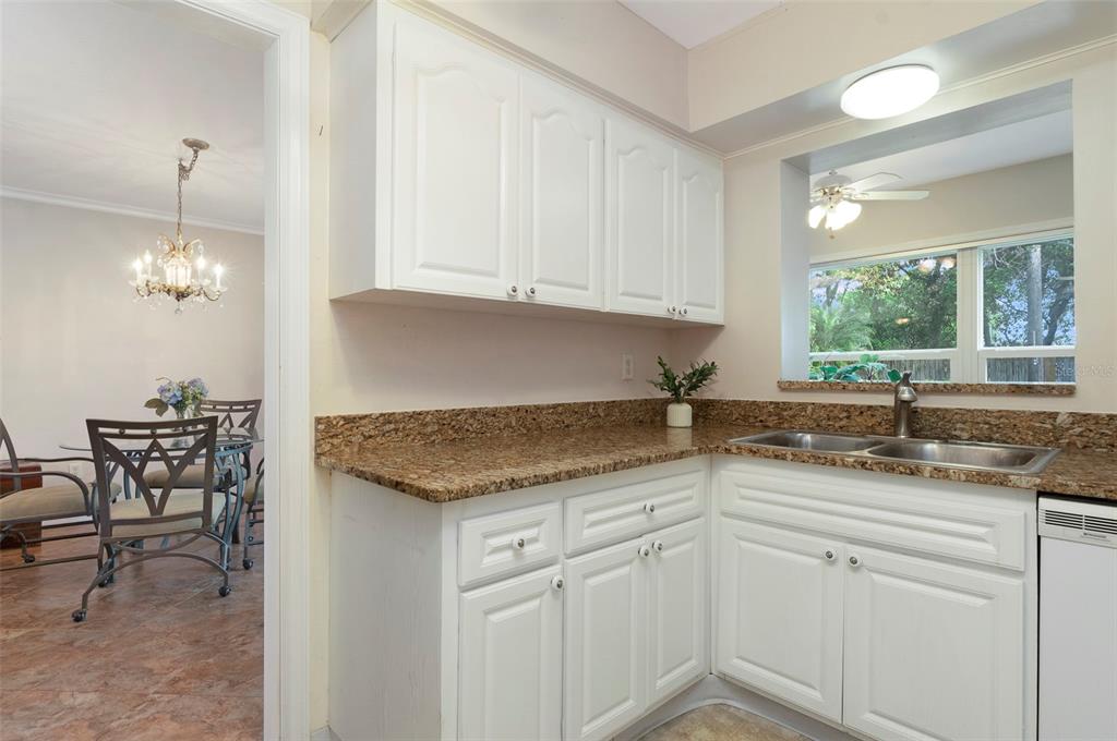 8303 Annwood Road Seminole, FL 33777 - Photo 8 of 30