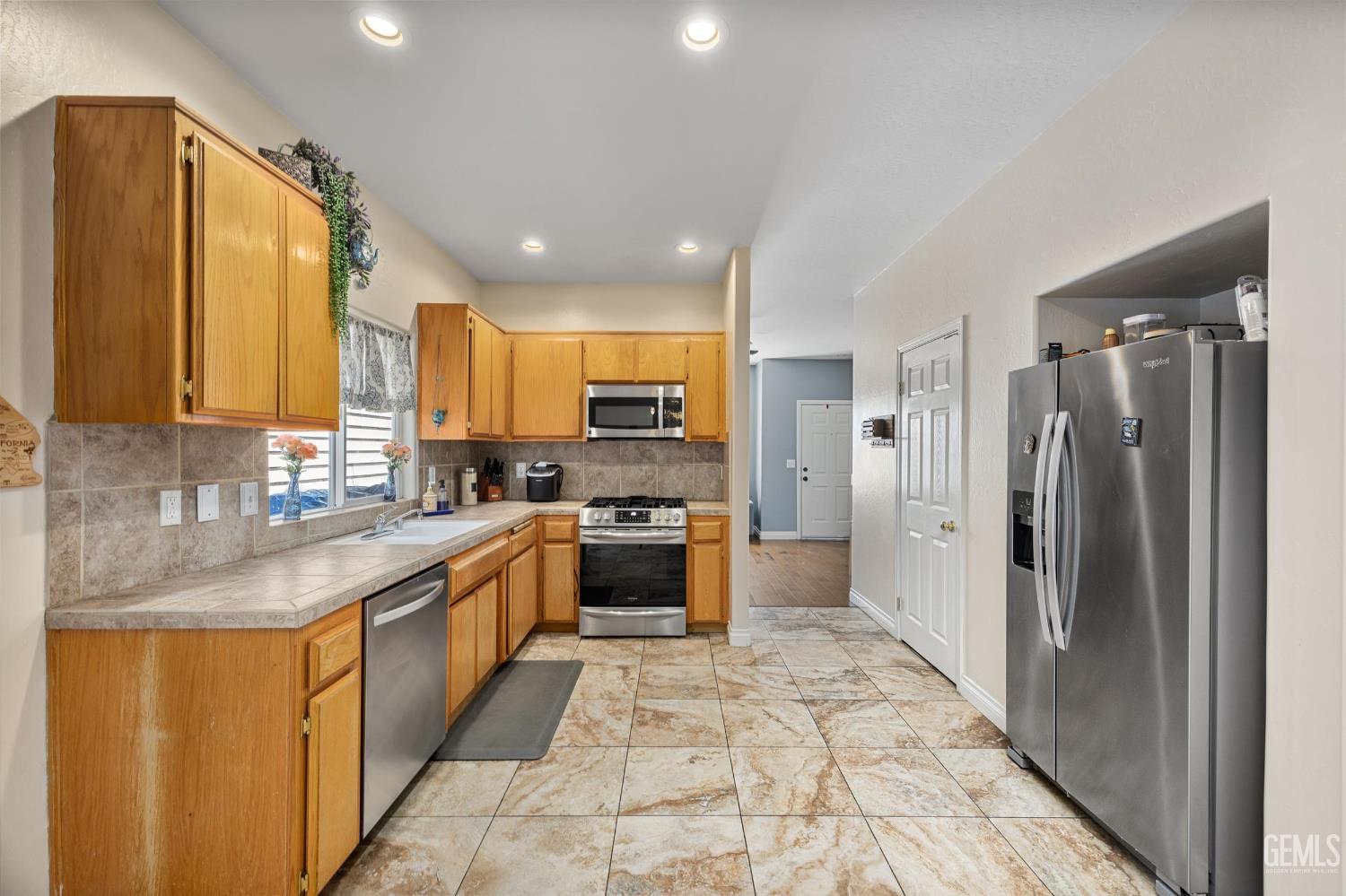 Undisclosed Address Bakersfield, CA 93301 - Photo 15 of 30