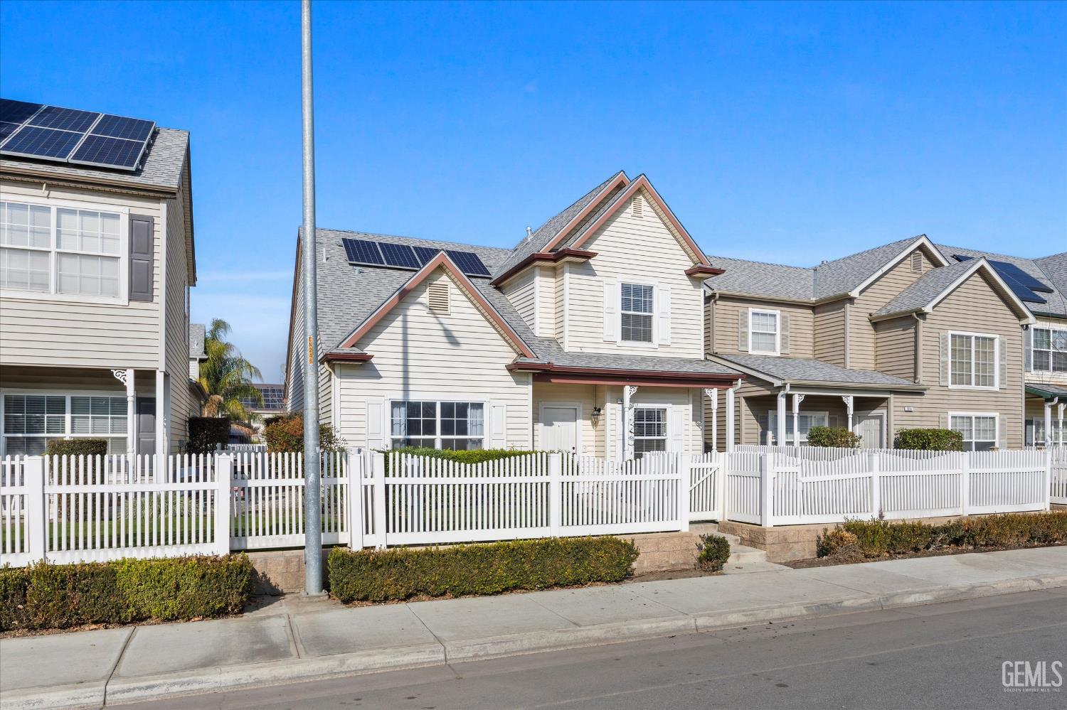 Undisclosed Address Bakersfield, CA 93301 - Photo 3 of 30