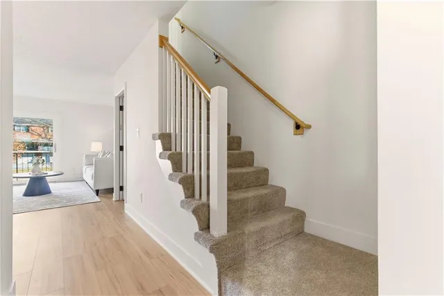 $264,000 | 8341 Antioch Road, Overland Park, KS 66212