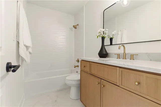 $264,000 | 8341 Antioch Road, Overland Park, KS 66212