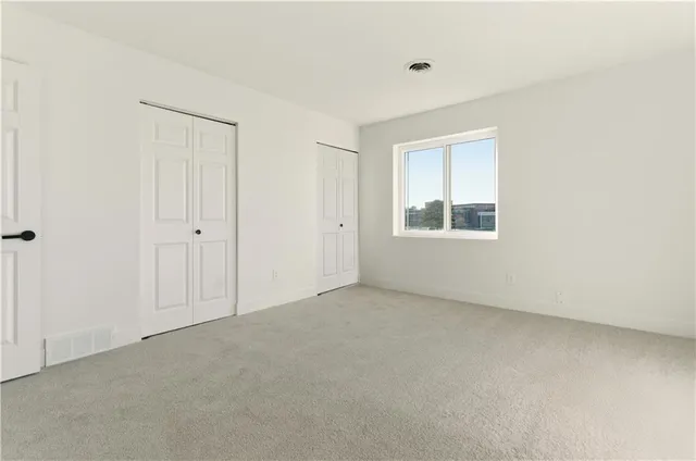 $264,000 | 8341 Antioch Road, Overland Park, KS 66212