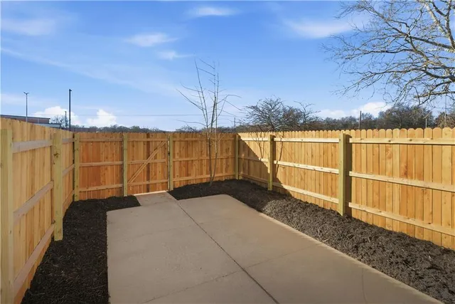 $264,000 | 8341 Antioch Road, Overland Park, KS 66212