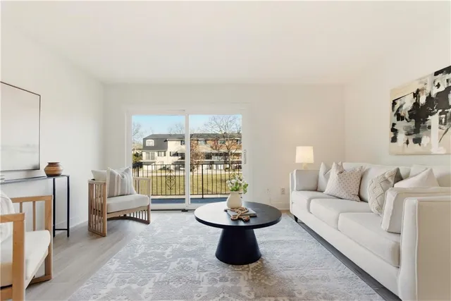 $264,000 | 8341 Antioch Road, Overland Park, KS 66212