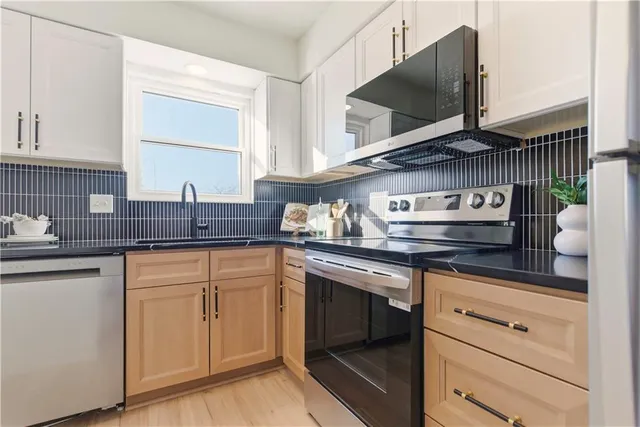 $264,000 | 8341 Antioch Road, Overland Park, KS 66212