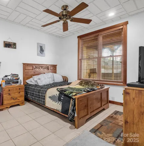 $998,000 | 261 Boland Drive, Lake Lure, NC 28746