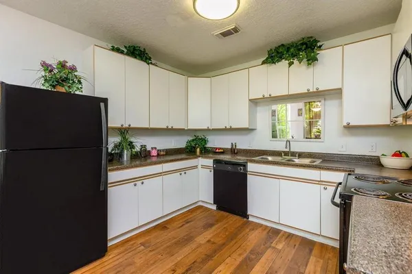 $849 | 301 West Little York Road, Unit 1322, Houston, TX 77076