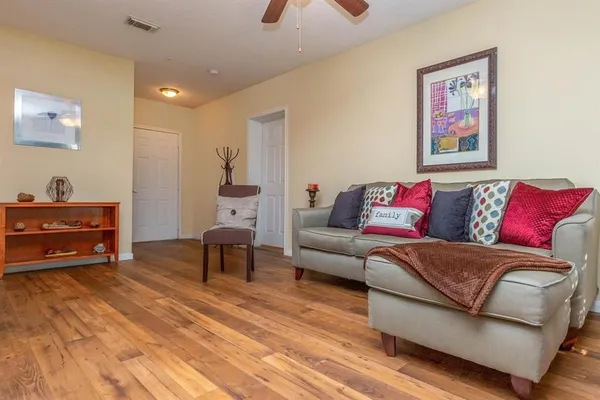 $849 | 301 West Little York Road, Unit 1322, Houston, TX 77076