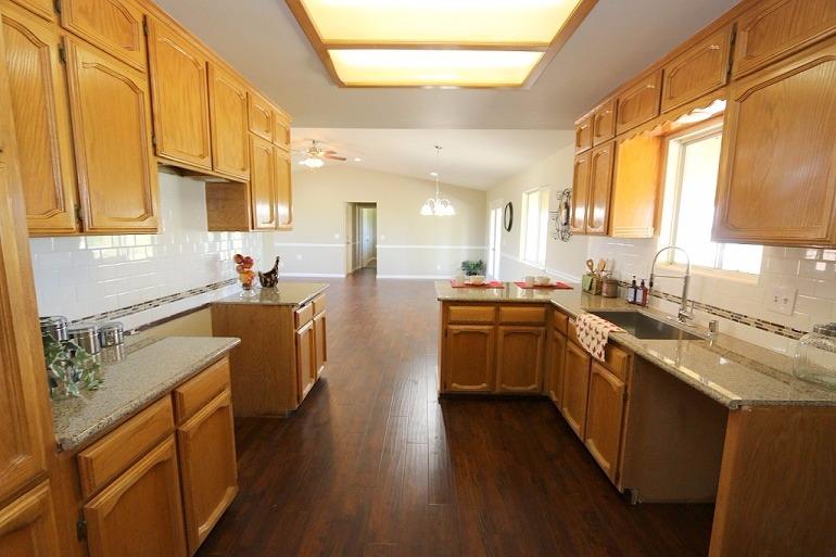 21597 Valley View Road Madera, CA 93638 - Photo 6 of 31