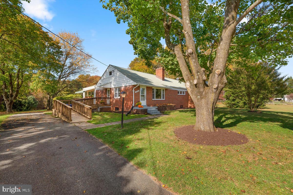22330 Goshen School Road Laytonsville, MD 20882 - Photo 5 of 76