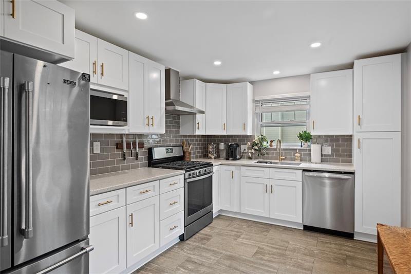 809 West Sutter Road Glenshaw, PA 15116 - Photo 14 of 41 Gallery Image 14
