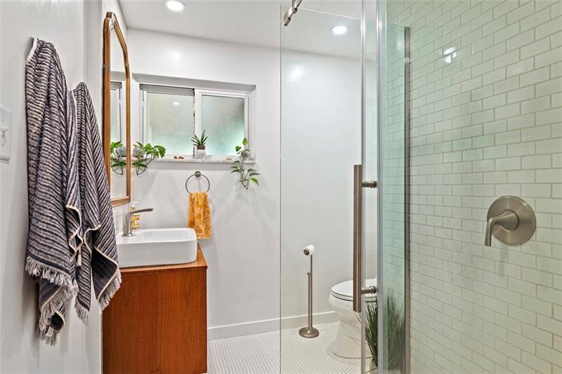 809 West Sutter Road Glenshaw, PA 15116 - Photo 24 of 41 Gallery Image 24