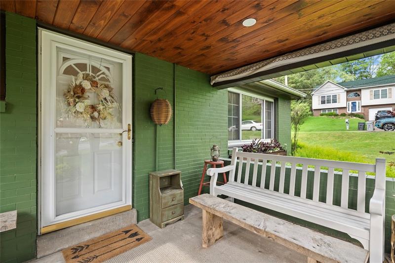 809 West Sutter Road Glenshaw, PA 15116 - Photo 5 of 41 Gallery Image 5
