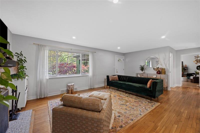809 West Sutter Road Glenshaw, PA 15116 - Photo 8 of 41 Gallery Image 8
