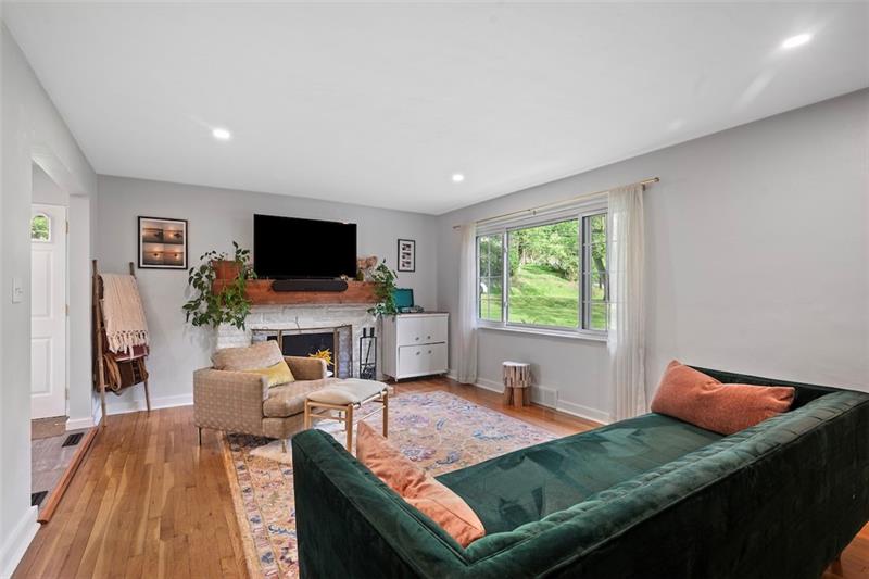 809 West Sutter Road Glenshaw, PA 15116 - Photo 9 of 41 Gallery Image 9