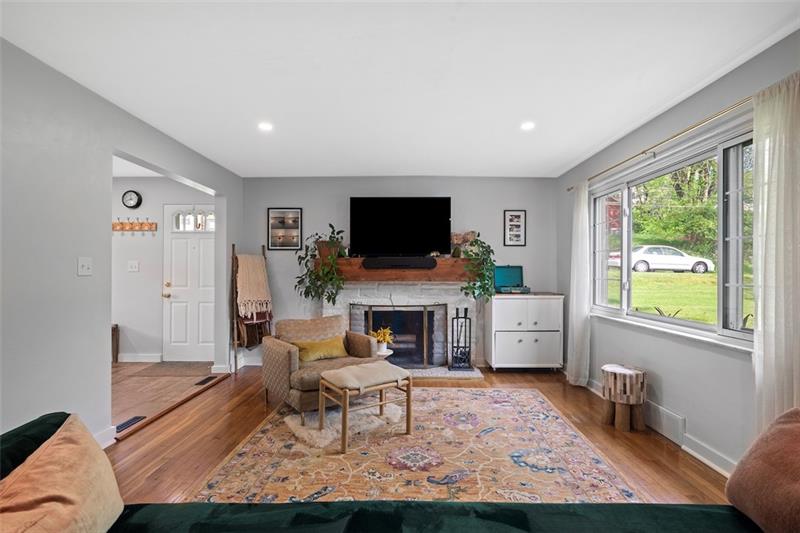 809 West Sutter Road Glenshaw, PA 15116 - Photo 10 of 41 Gallery Image 10