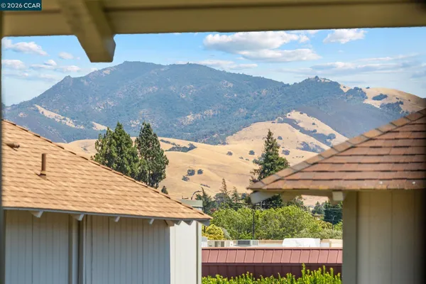 $360,000 | 825 Oak Grove Road, Unit 62, Concord, CA 94518