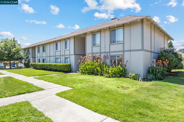 $375,000 | 825 Oak Grove Road, Unit 62, Concord, CA 94518