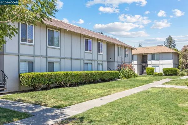 $360,000 | 825 Oak Grove Road, Unit 62, Concord, CA 94518