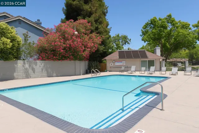 $375,000 | 825 Oak Grove Road, Unit 62, Concord, CA 94518