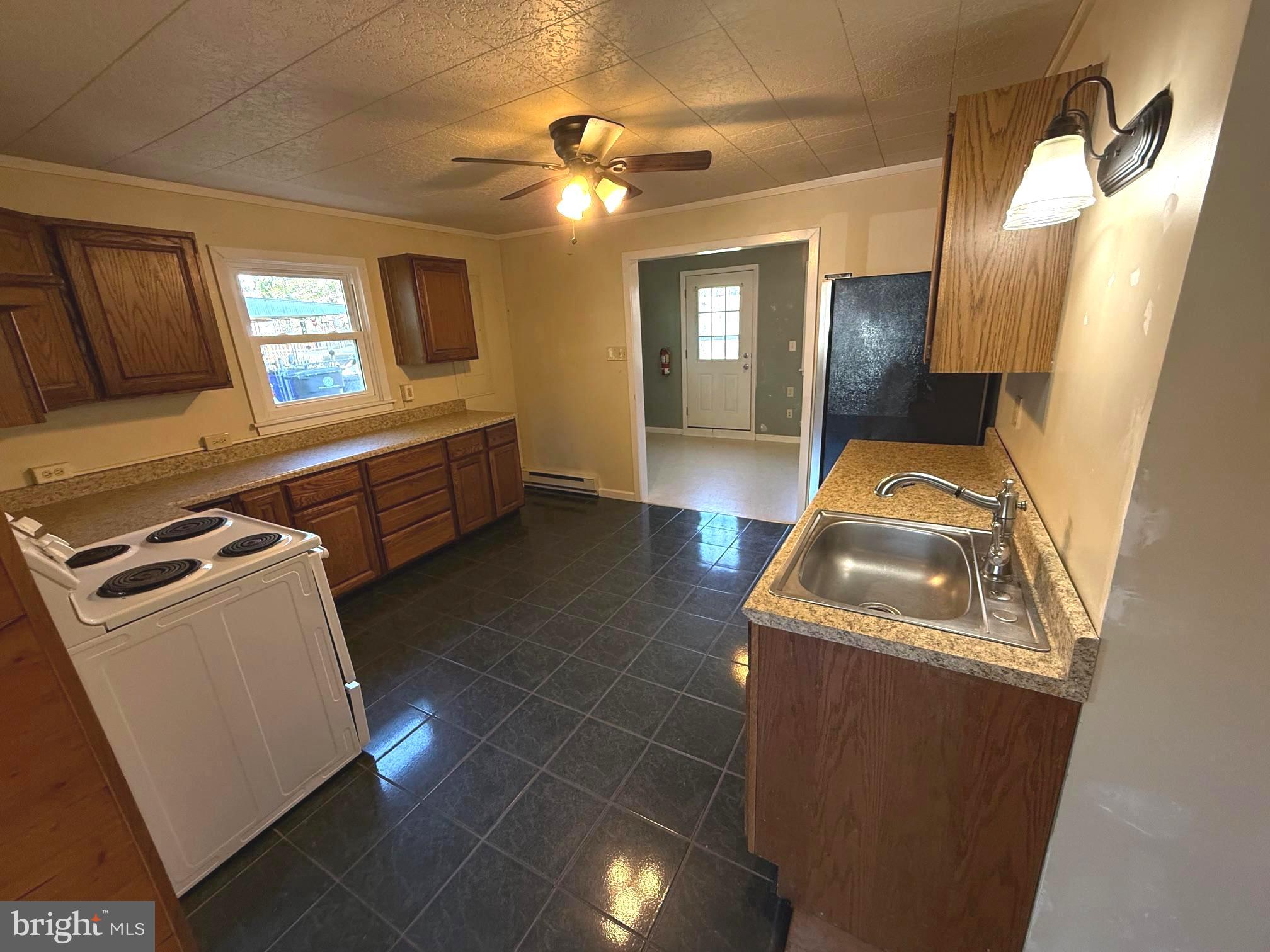 321 West Chestnut Street Pottstown, PA 19464 - Photo 7 of 18 KITCHEN