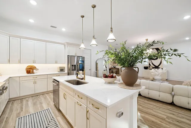 $620,000 | 160 North J Hunter's Way, Freeport, FL 32439