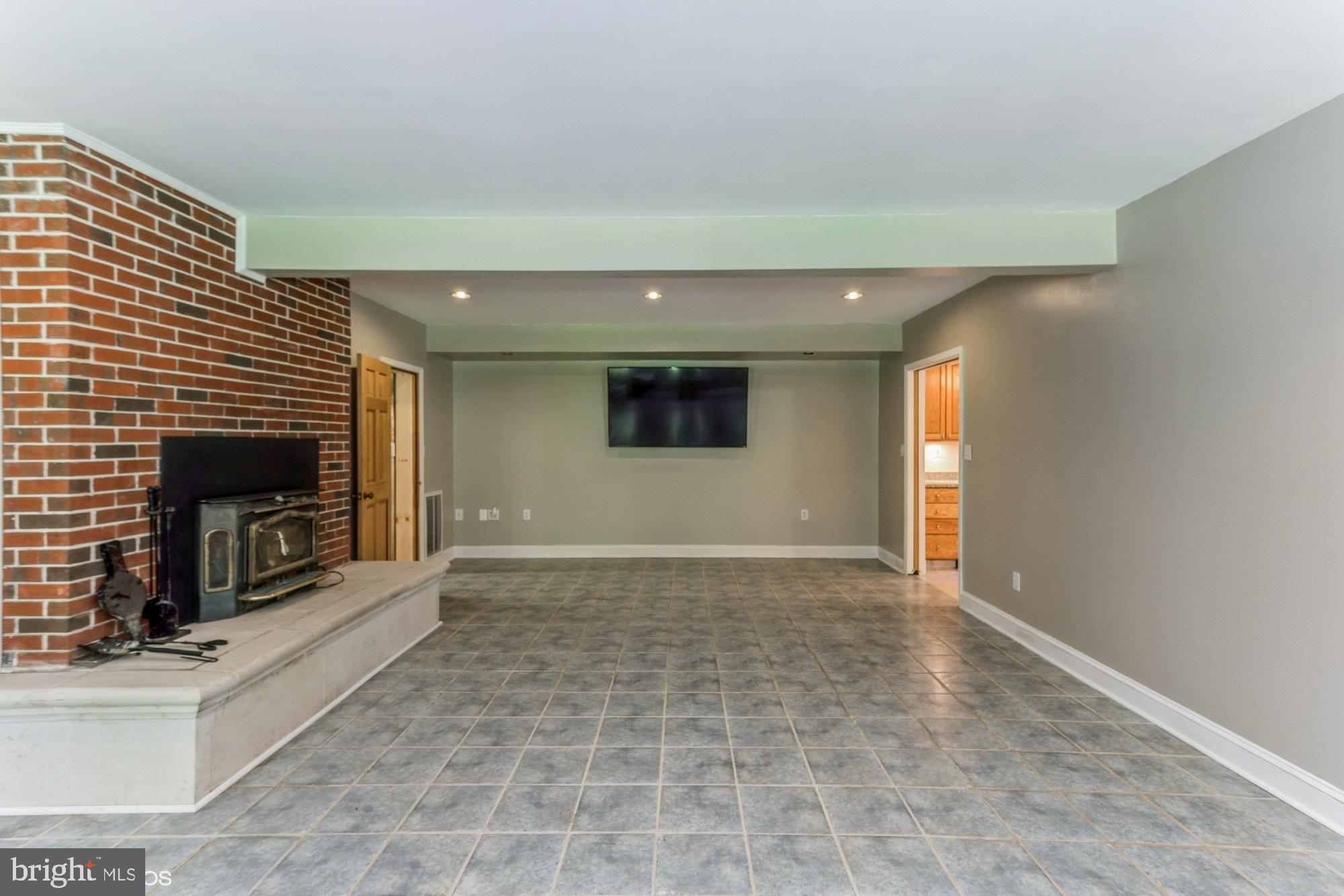 13480 Grandpas Road Nokesville, VA 20181 - Photo 14 of 39 Gallery Image 14