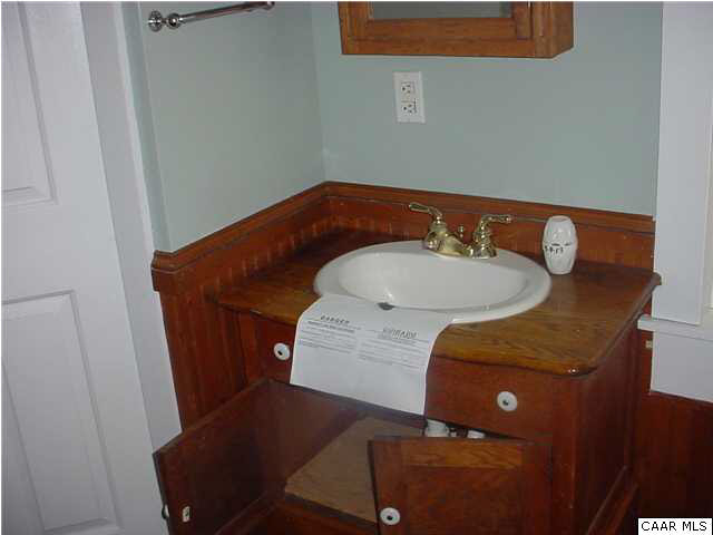 1012 Bremo Bluff Road Bremo Bluff, VA 23022 - Photo 14 of 17 Bath #1