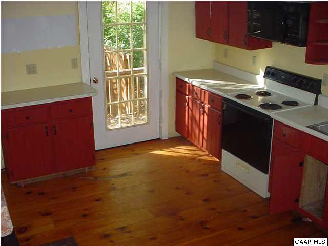 1012 Bremo Bluff Road Bremo Bluff, VA 23022 - Photo 8 of 17 Kitchen
