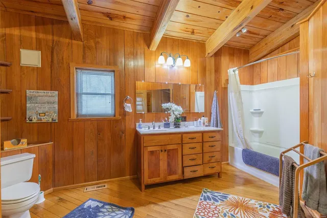 $429,900 | 64 Trails End Lane, Doniphan, MO 63935