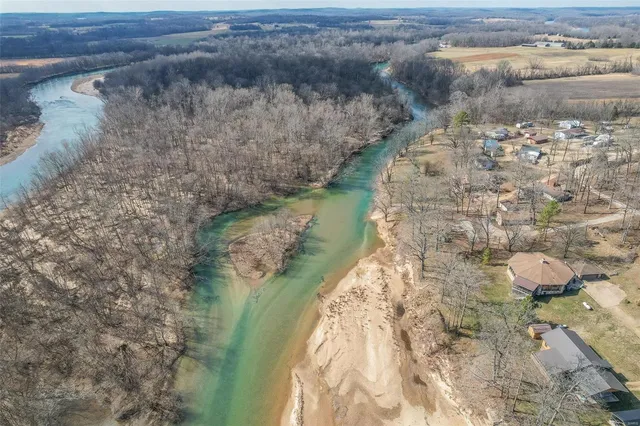 $429,900 | 64 Trails End Lane, Doniphan, MO 63935