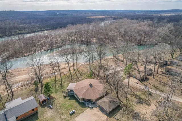 $429,900 | 64 Trails End Lane, Doniphan, MO 63935