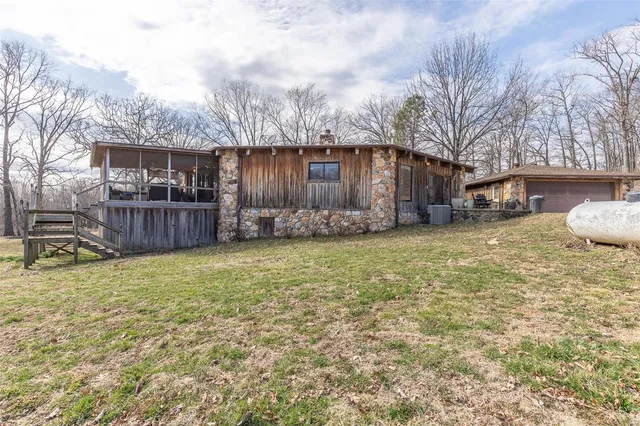 $429,900 | 64 Trails End Lane, Doniphan, MO 63935