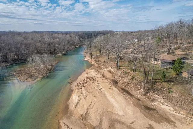 $429,900 | 64 Trails End Lane, Doniphan, MO 63935