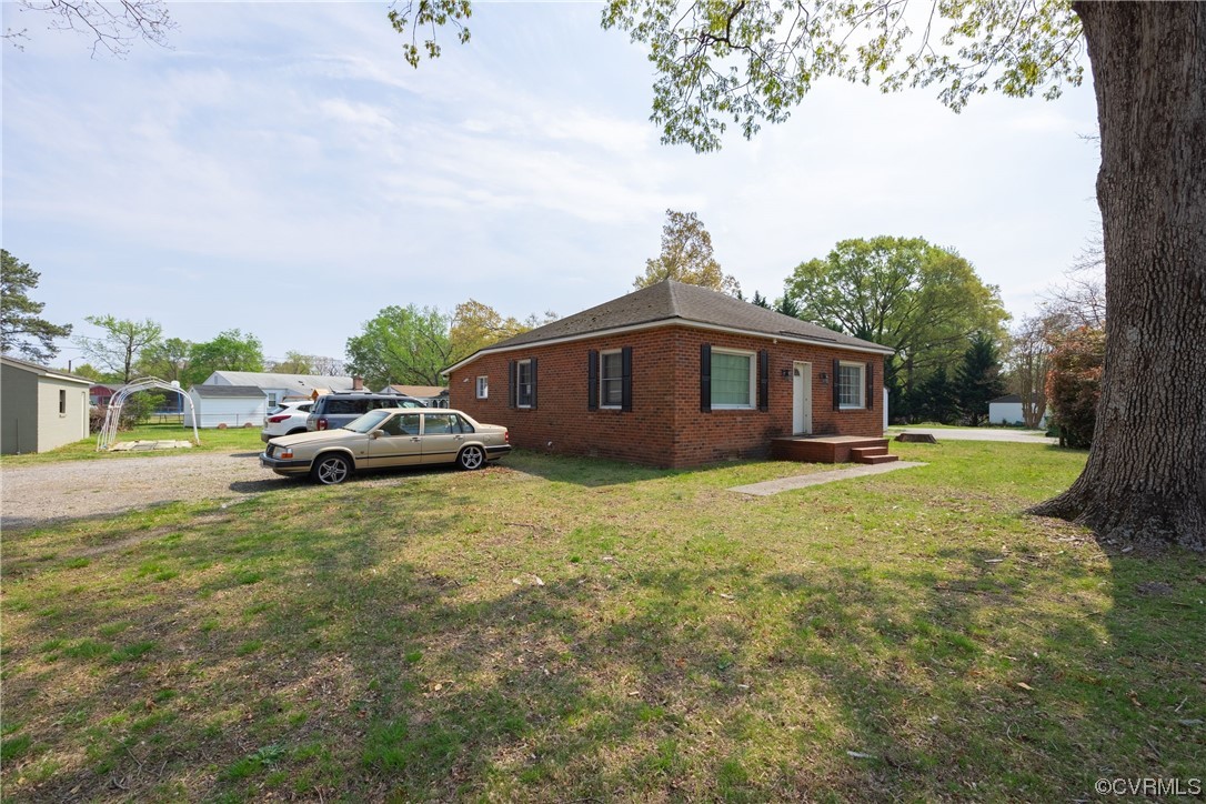 4976 Warwick Road Richmond, VA 23224 - Photo 4 of 5 Gallery Image 4