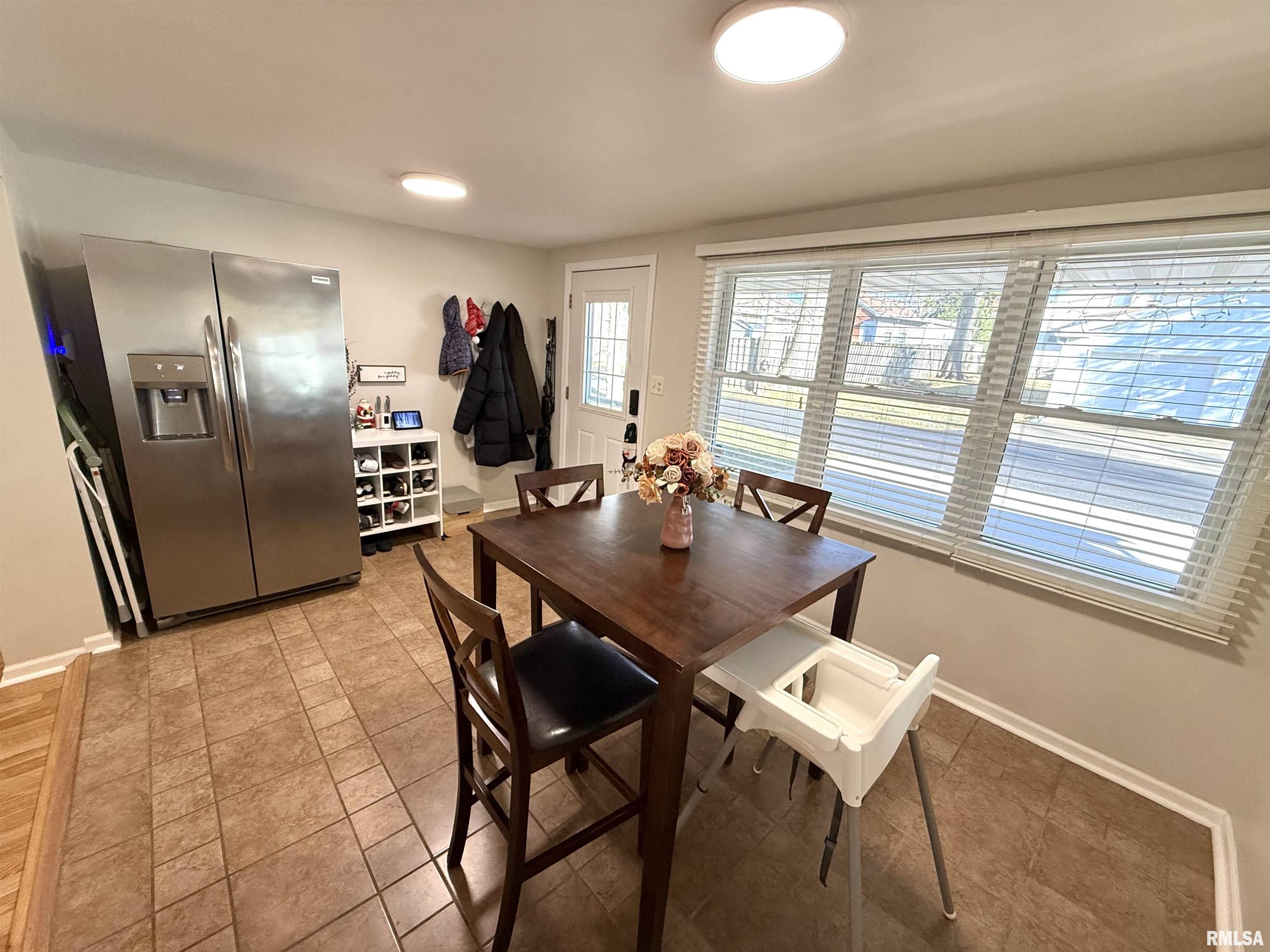 2064 Chestnut Street Quincy, IL 62301 - Photo 11 of 34 Gallery Image 11