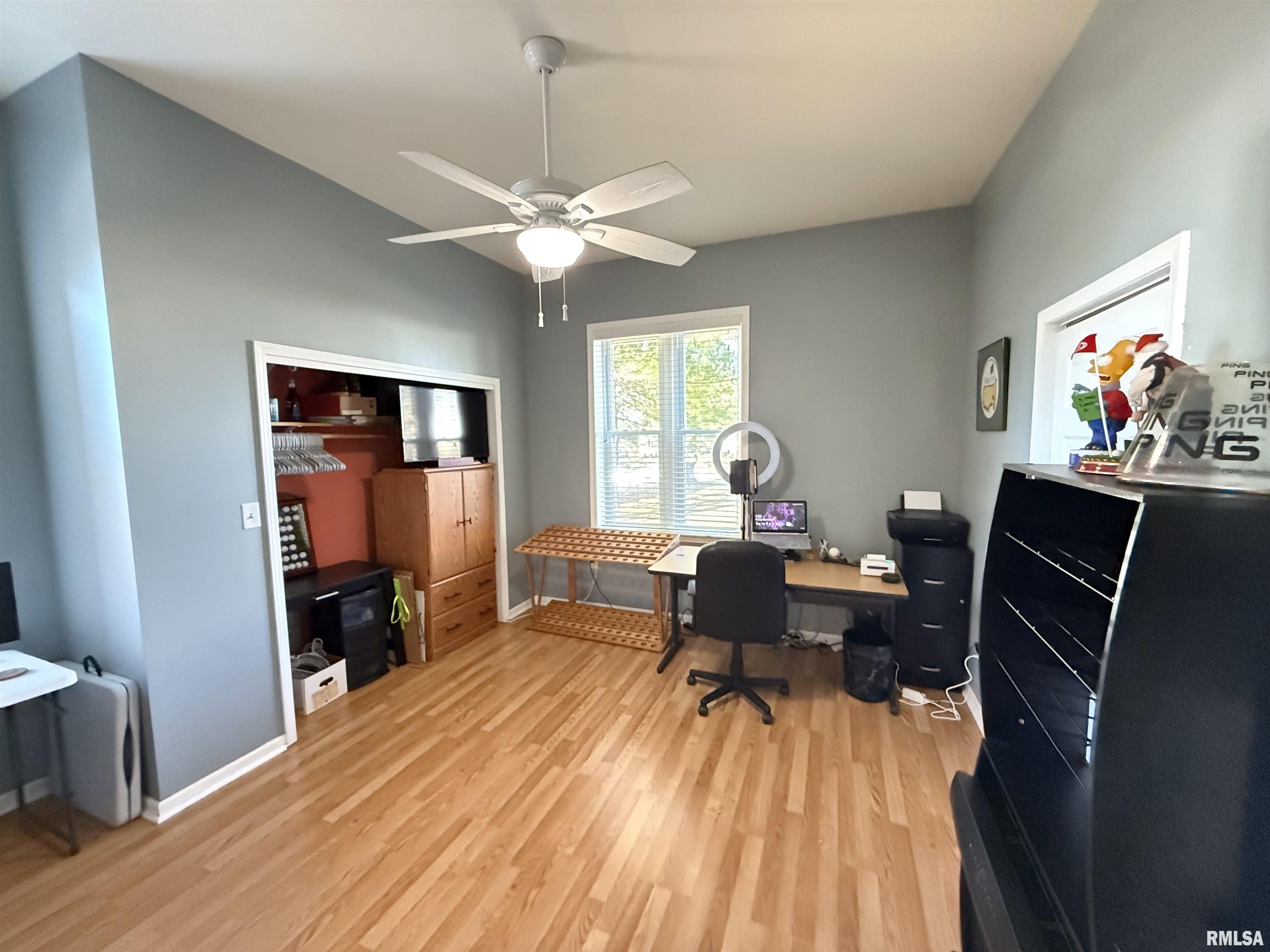 2064 Chestnut Street Quincy, IL 62301 - Photo 15 of 34 Gallery Image 15