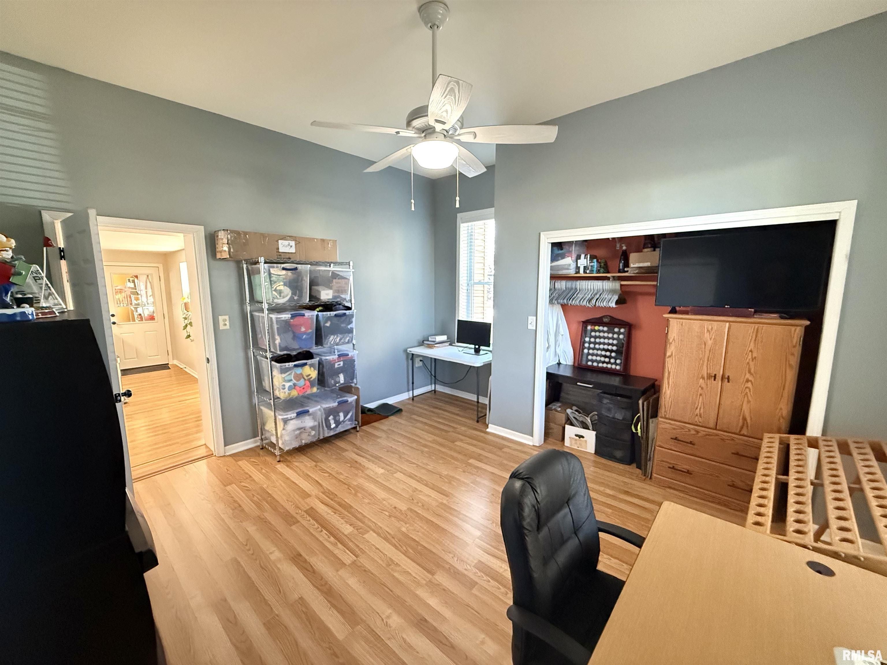 2064 Chestnut Street Quincy, IL 62301 - Photo 16 of 34 Gallery Image 16