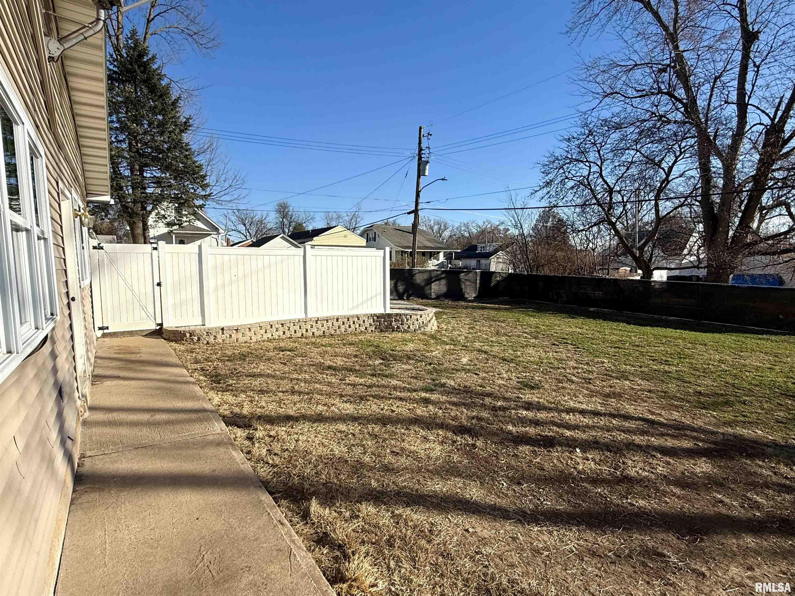 2064 Chestnut Street Quincy, IL 62301 - Photo 30 of 34 Gallery Image 30
