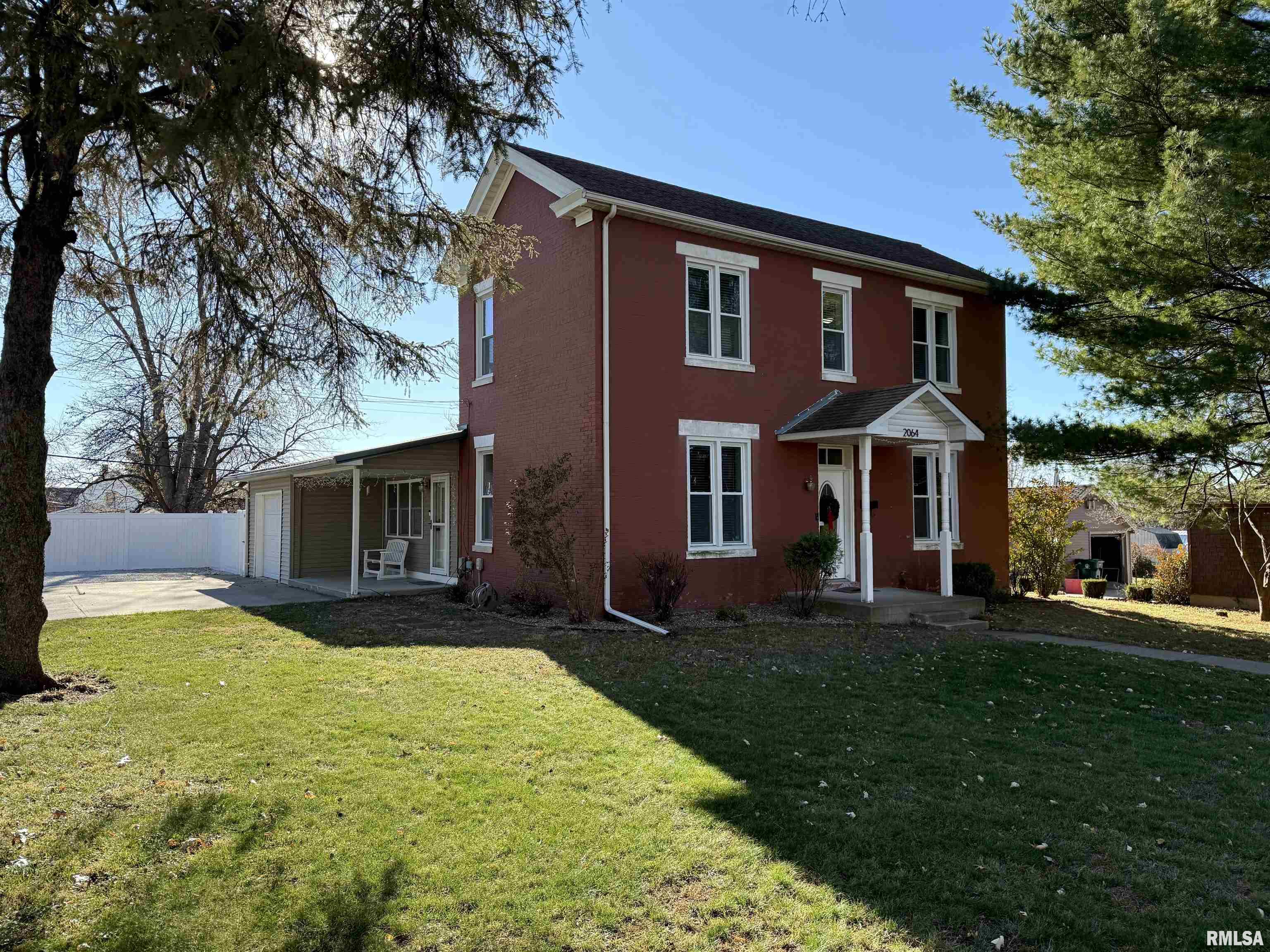 2064 Chestnut Street Quincy, IL 62301 - Photo 34 of 34 Gallery Image 34