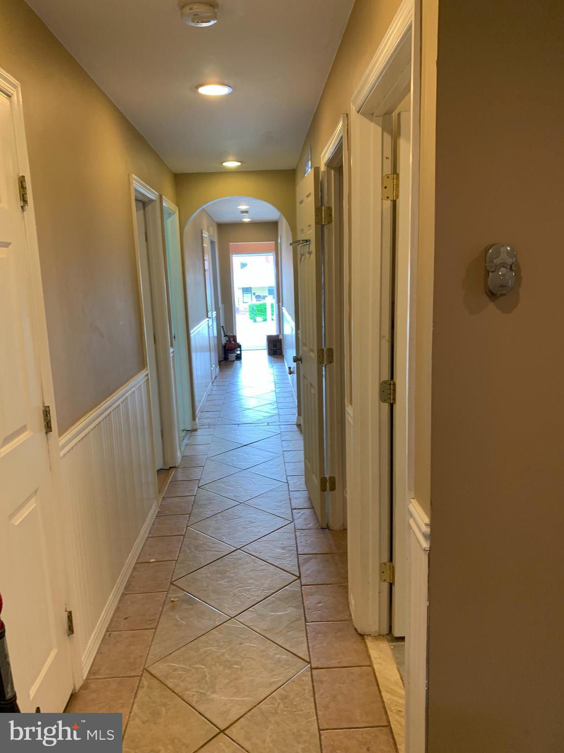 7911 Hillendale Road Baltimore, MD 21234 - Photo 7 of 23