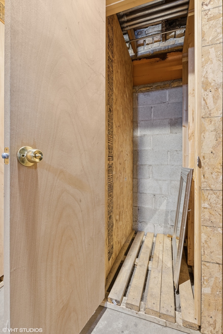 1069 West Foster Avenue, Unit 1C Chicago, IL 60640 - Photo 16 of 17