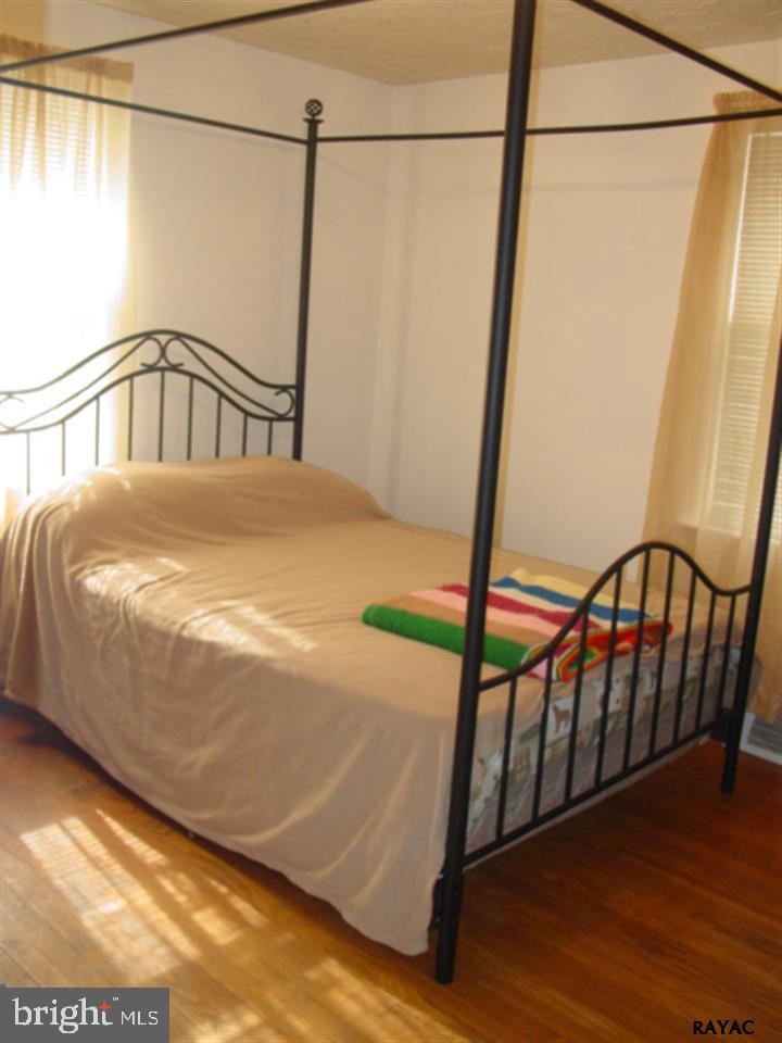 205 Barcroft Road York, PA 17406 - Photo 11 of 20 Gallery Image 11