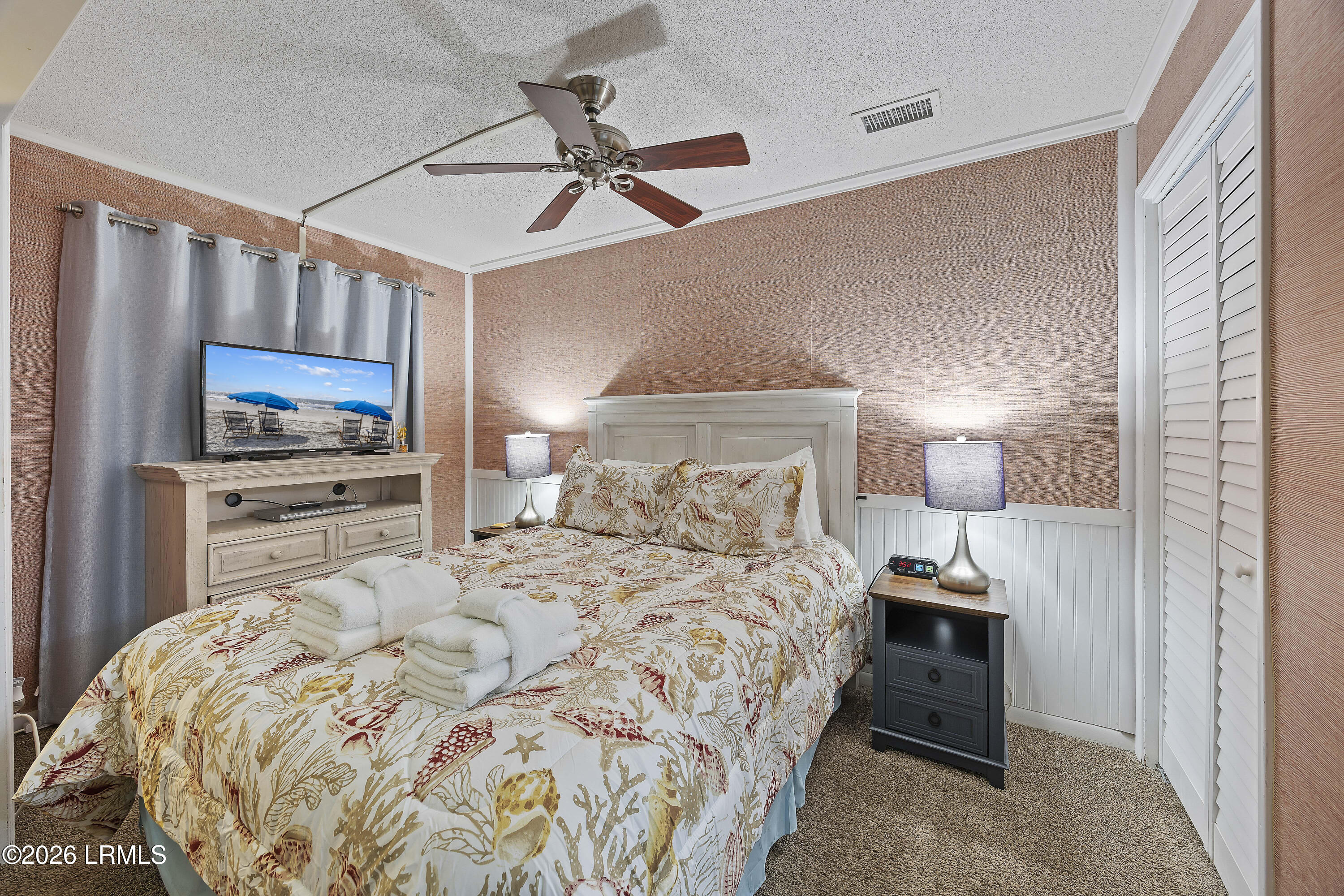 40 Folly Field Road, Unit A314 Hilton Head Island, SC 29928 - Photo 8 of 48 7. 314A HHBT