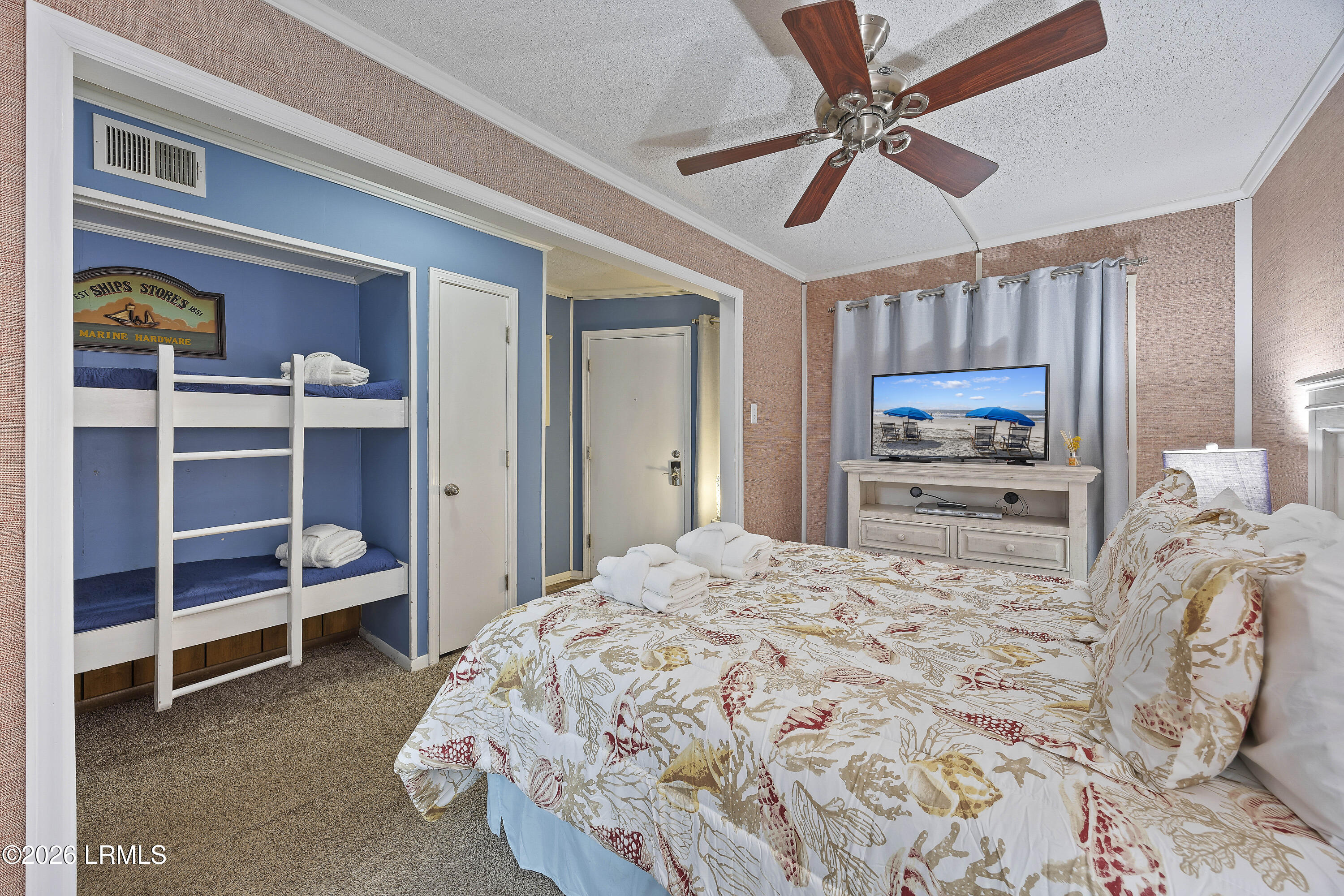 40 Folly Field Road, Unit A314 Hilton Head Island, SC 29928 - Photo 9 of 48 8. 314A HHBT