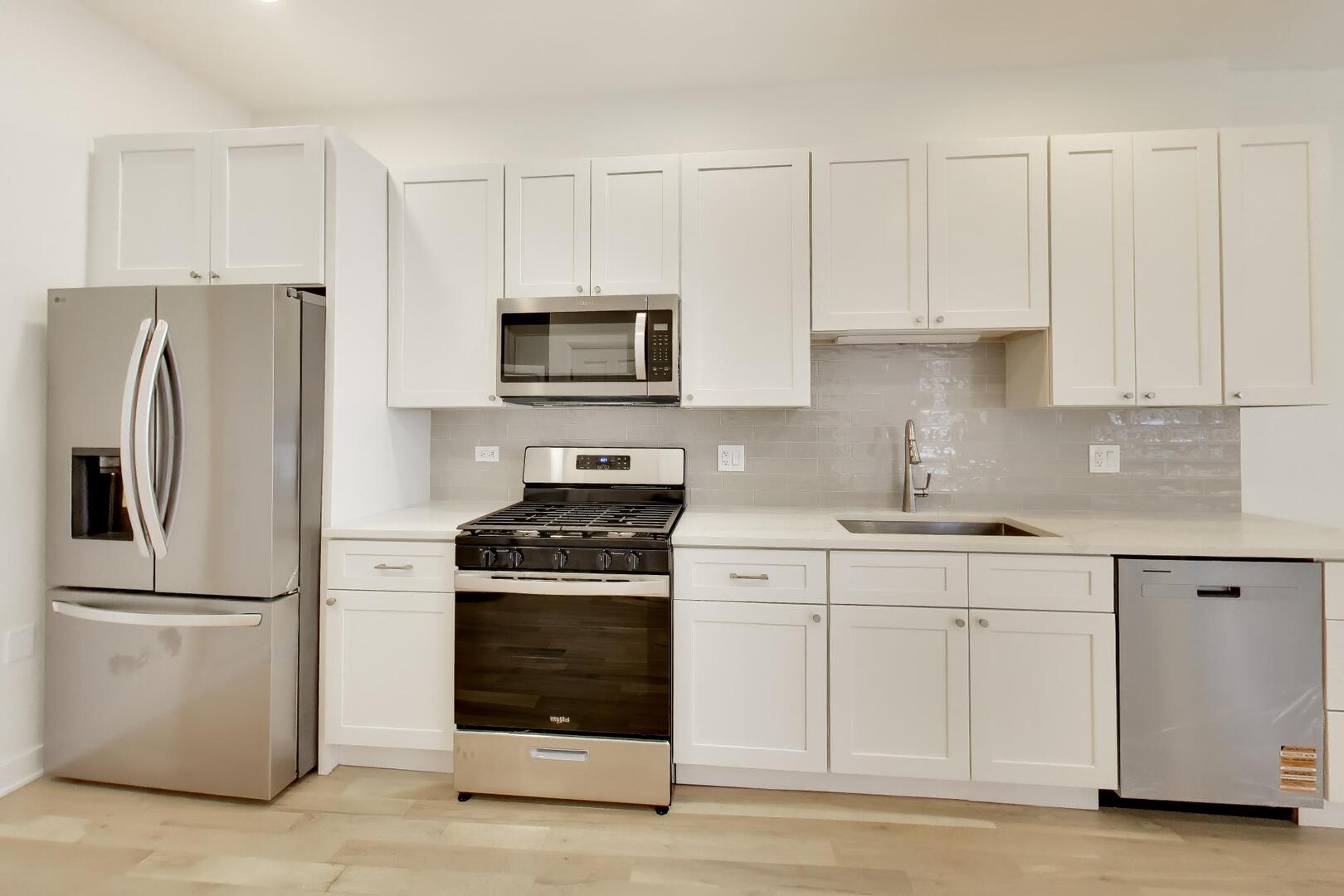 5714 South Prairie Avenue Chicago, IL 60637 - Photo 10 of 49